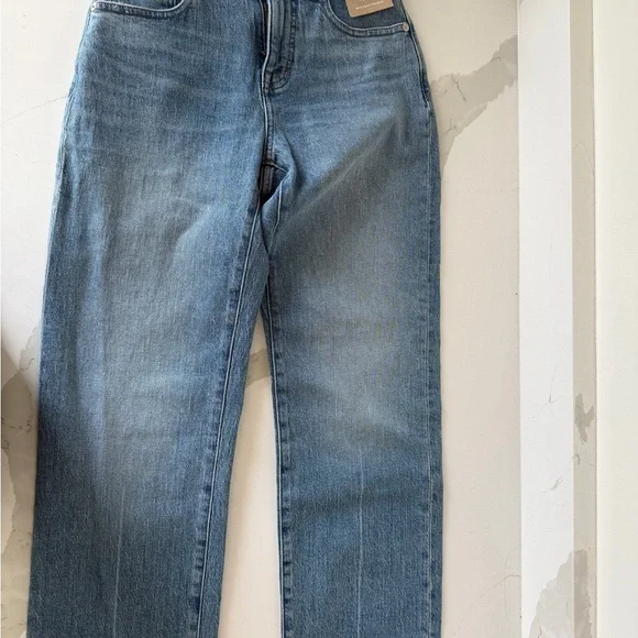 Madewell Women's Curvy 90’s Straight Jeans - Light Blue - Picture 2 of 3